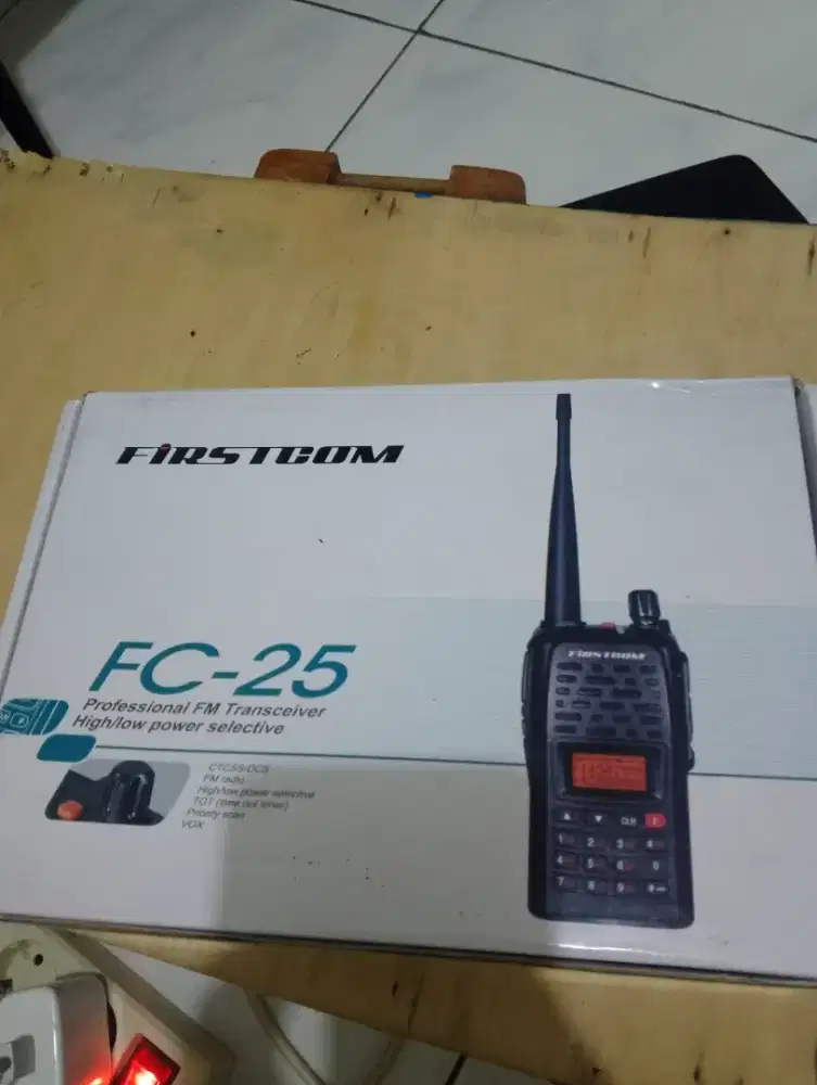 HT FIRSTCOM FC-25