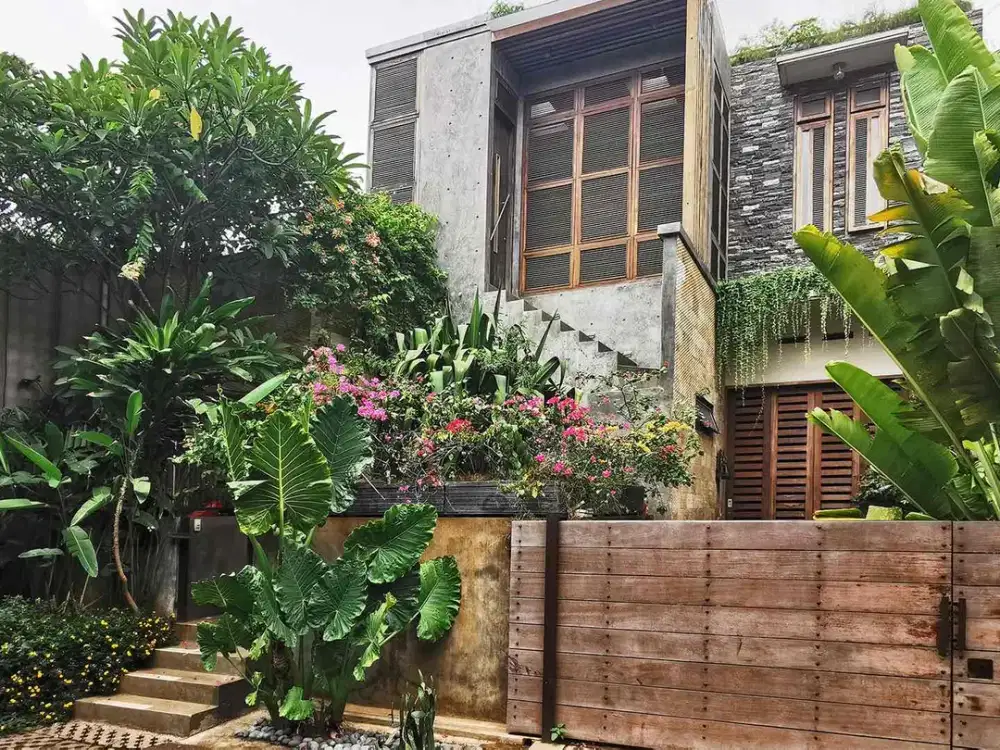 RUMAH RASA BALI DI PEJATEN BARAT, JAKARTA SELATAN, DI JUAL!