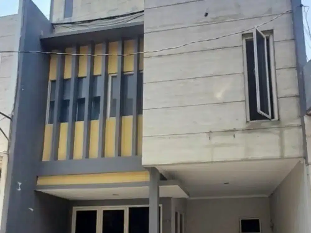 Rumah Urban Mansion hadap barat strategis