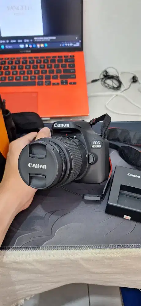 Camera Canon eos4000d