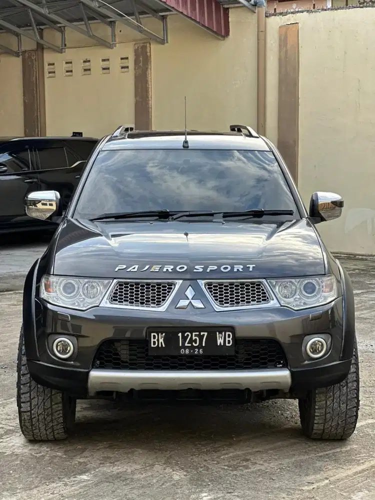 Mitsubishi pajero dakar at matic 2011