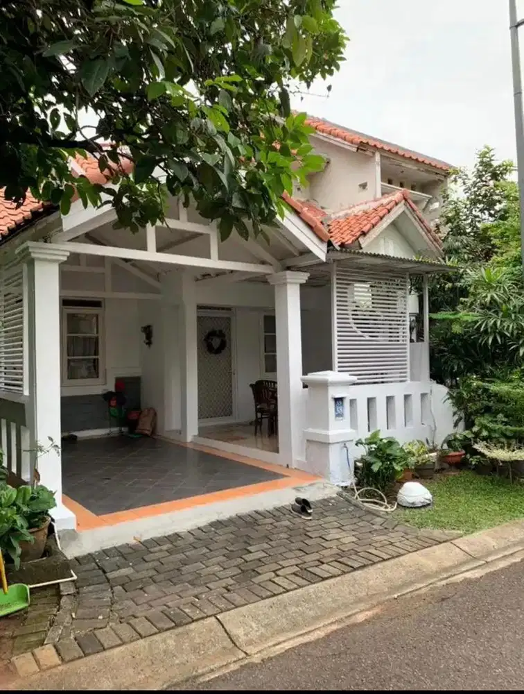 Disewakan Rumah asri dalam cluster Kota wisata cibubur