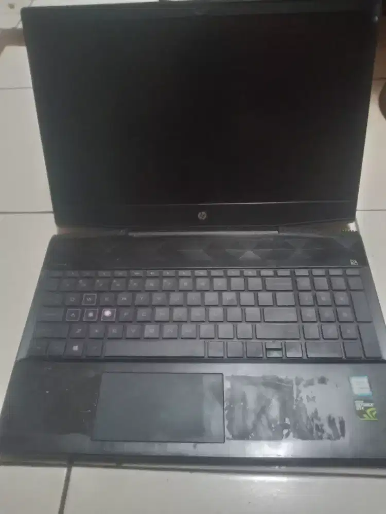 laptop hp gaming 15-0056TX jual begitu adanya(BACA DESKRIPSI )