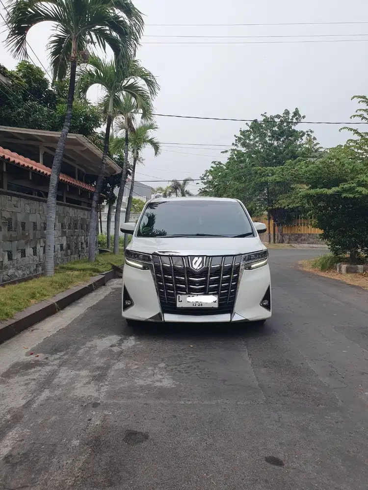Alphard 2018 Akhir G 2.5 Matic Km 83rb warna putih plat L istinewa