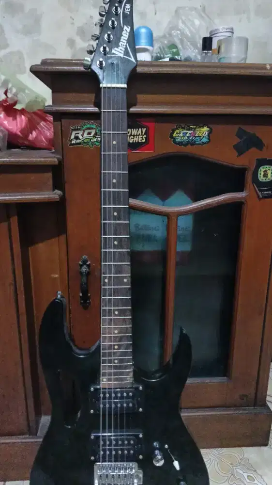 Dijual gitar listrik
