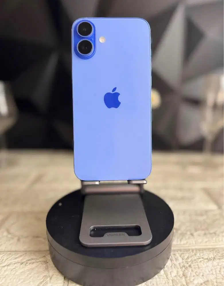 iPhone 16 Plus 128GB Garansi Resmi iBox Mulus Like New