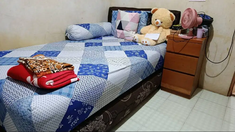 Tempat tidur dua susun sigle
