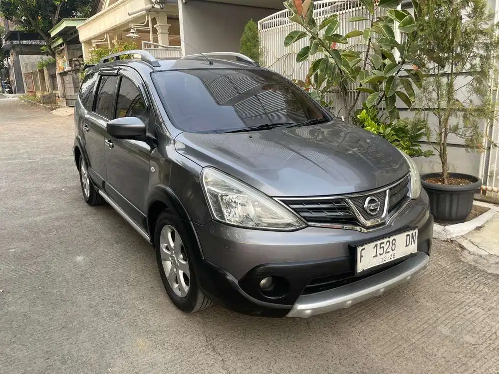 Nissan Grand livina 2014 Bensin