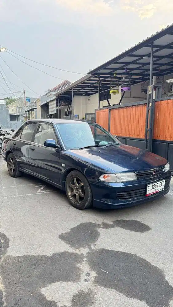 Mitsubishi Lancer 1995 Bensin