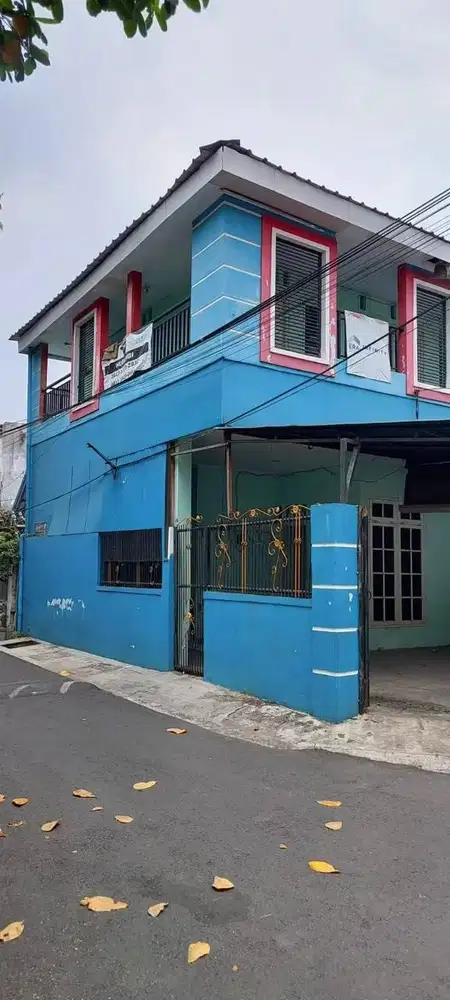 Dijual Rumah Hook Tomang LT 145 m² LB 200 m² – SHM