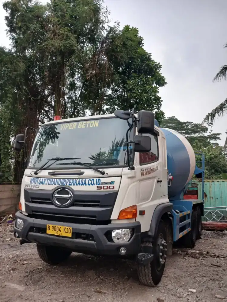 Truck Mixer Hino 500