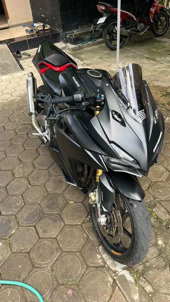 CBR250RR tipe ABS