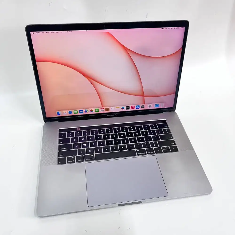 MACBOOK PRO 15INCH 2018  intel core i7 RAM 16GB SSD 512GB