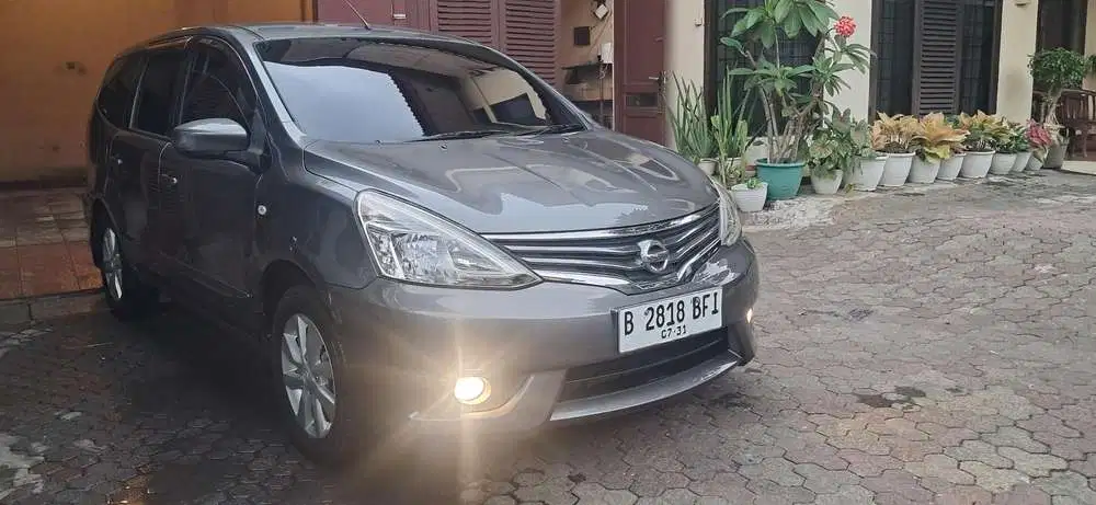 Nissan Grand livina 2015 Bensin