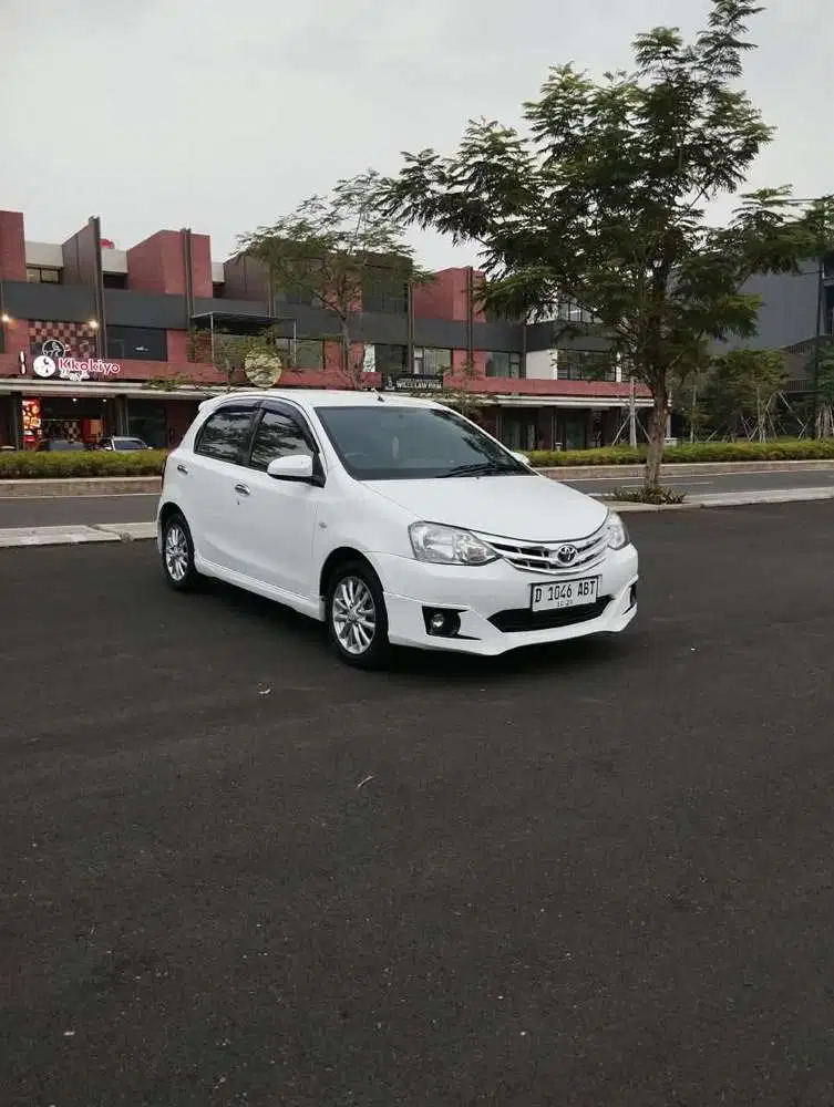 Toyota Etios Valco 2014 Bensin