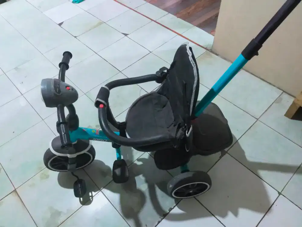 Sepeda roda 3  merk iora