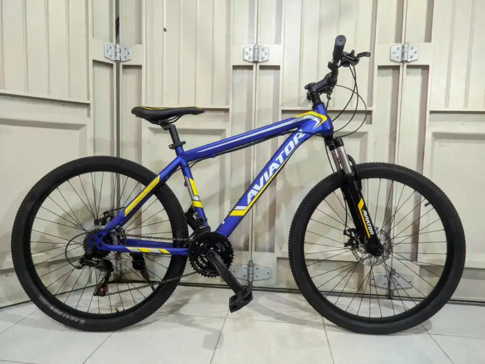 sepeda mtb aviator ukuran 26 mulus jarang pakai