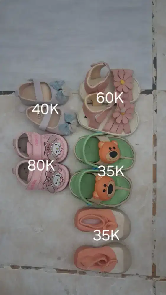 Sepatu sandal Batita
