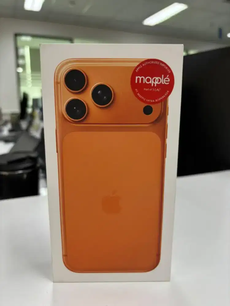 iPhone 17 Pro Max 256 GB Cosmic Orange