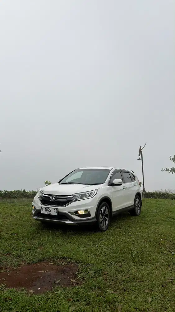 Honda Cr-V 2016 Prestige AT fender special mulus low km antik putih cr