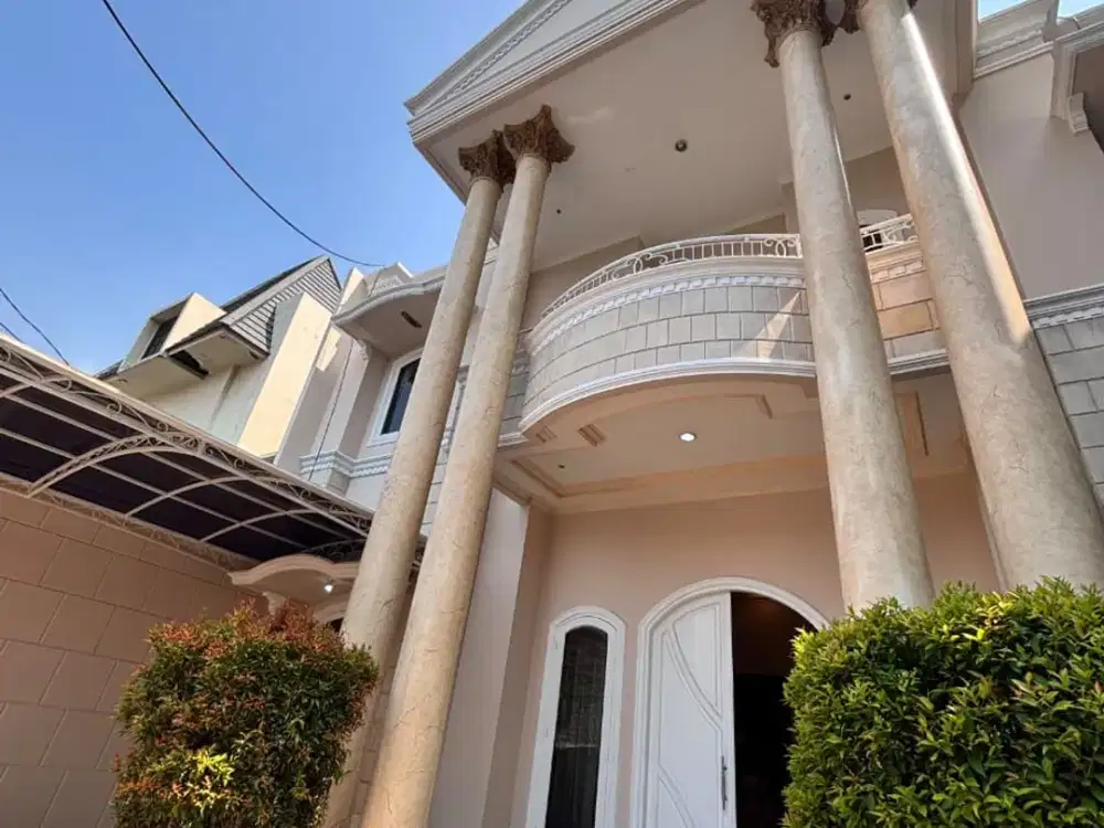 DISEWAKAN RUMAH CANTIK SIAP HUNI DI MENTENG, JAKARTA PUSAT