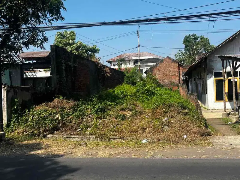 Tanah di Jual di Pinggir Jalan Cipanas Garut Depan Perumahan