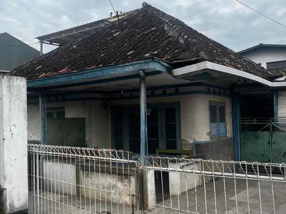 Rumah Jadoel Di Jl Ciledug deket Darul Arqam Murah