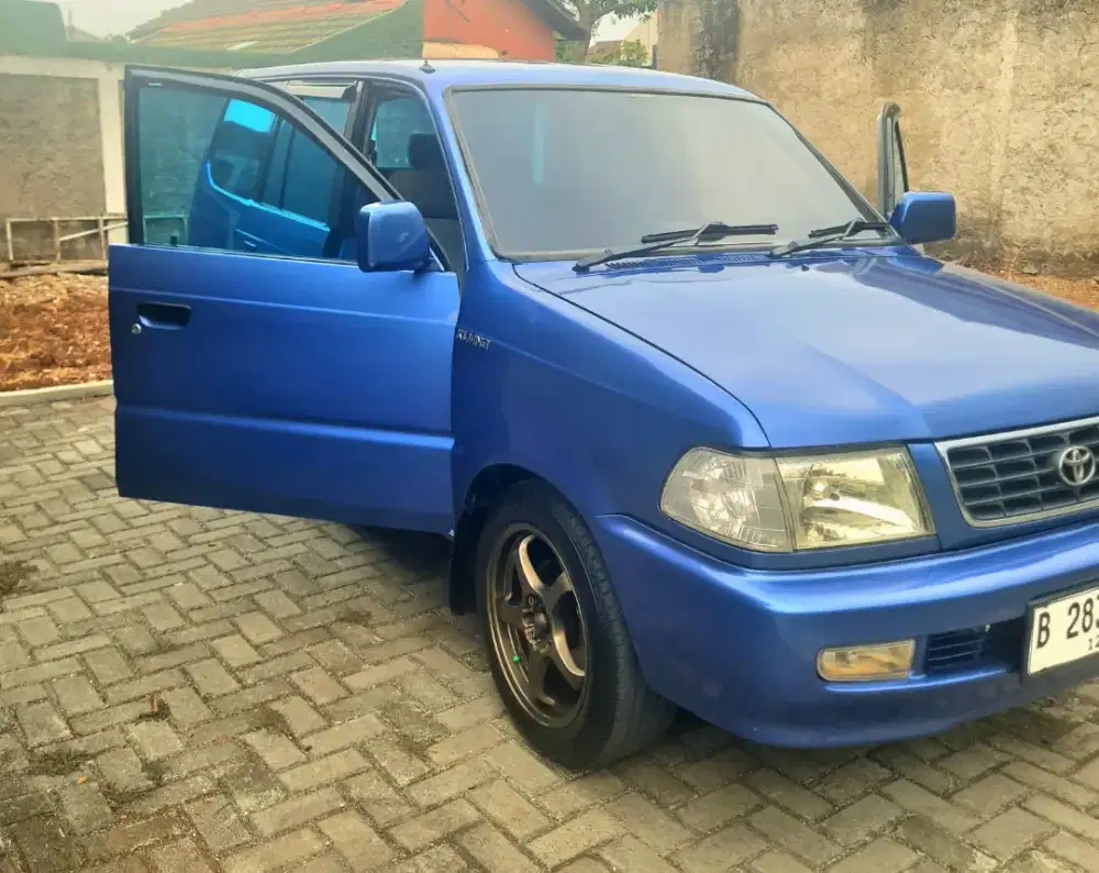 Kijang LGX 1.8 EFI AT