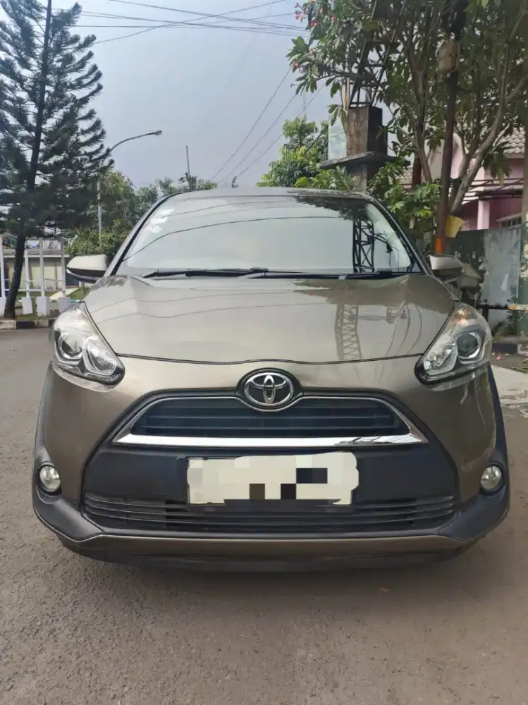 Toyota Sienta V AT 2017