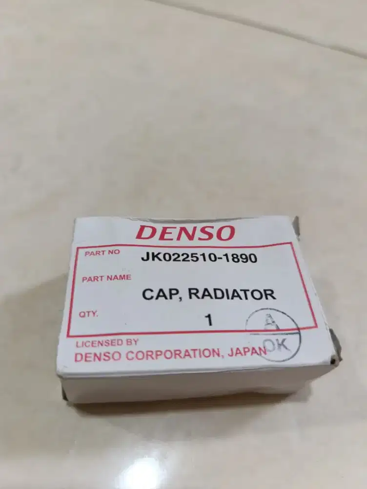 Tutup radiator Denso