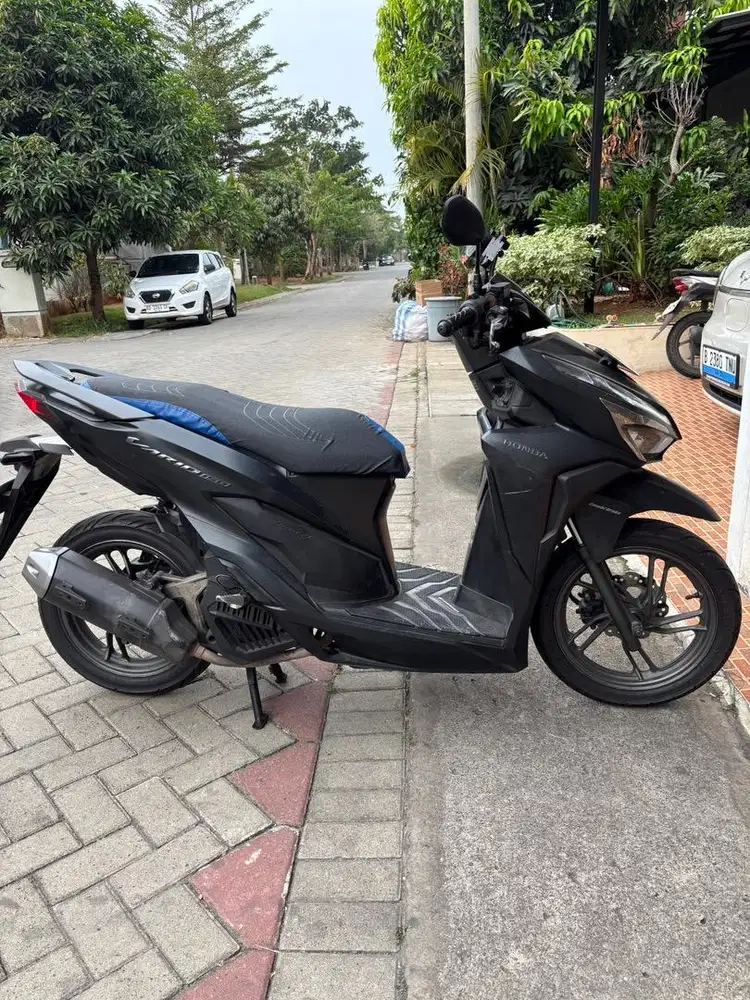 Vario 150 CC Black Premium