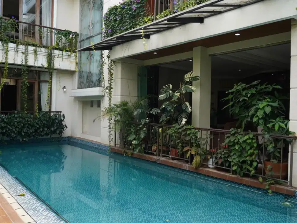 Rumah Super Lux Kemang Pratama Regency, American Classic , Bekasi