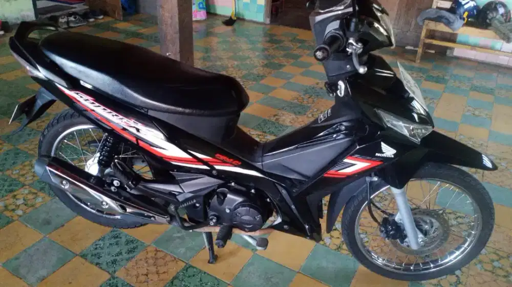 Supra 125 spoke sw hitam 2023 gbm kredit / tunai