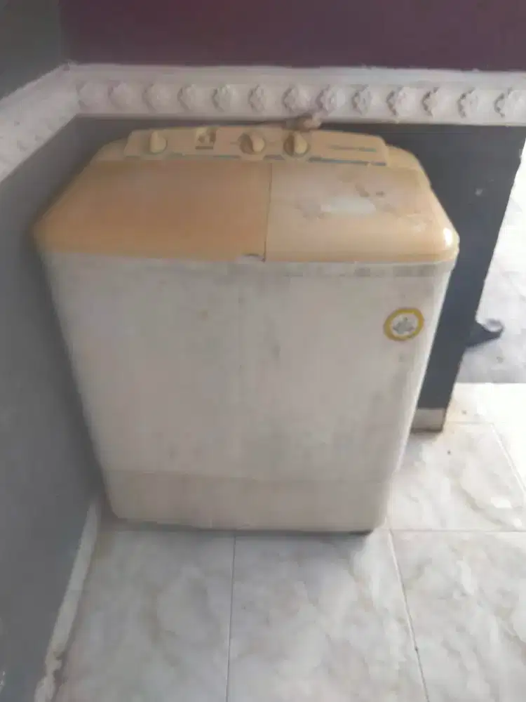 Mesin cuci Sanyo 2 tabung