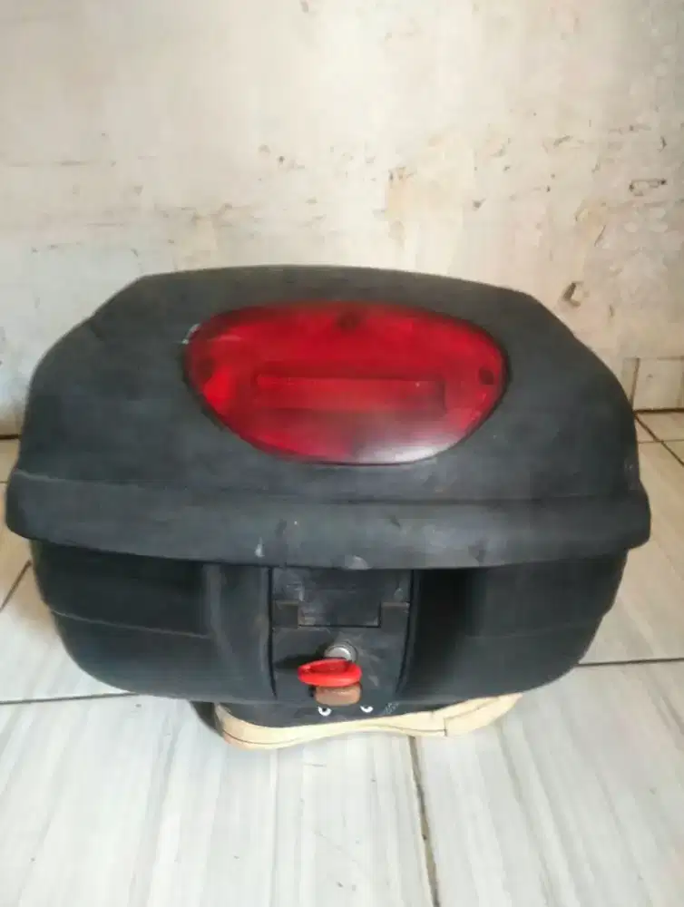 DIJUAL PAKET BOX GIVI E33 + BREKET MEGAPRO