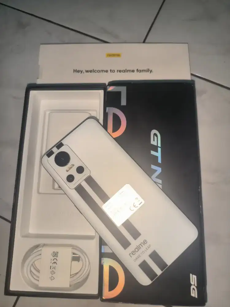 Realme GT Neo 3 5G 8/256 Fullset Mulus
