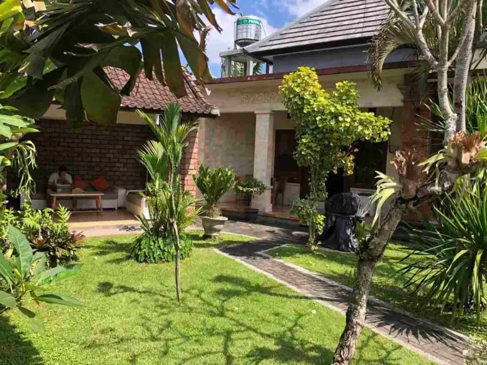 RUMAH SEMI VILLA NYANYI