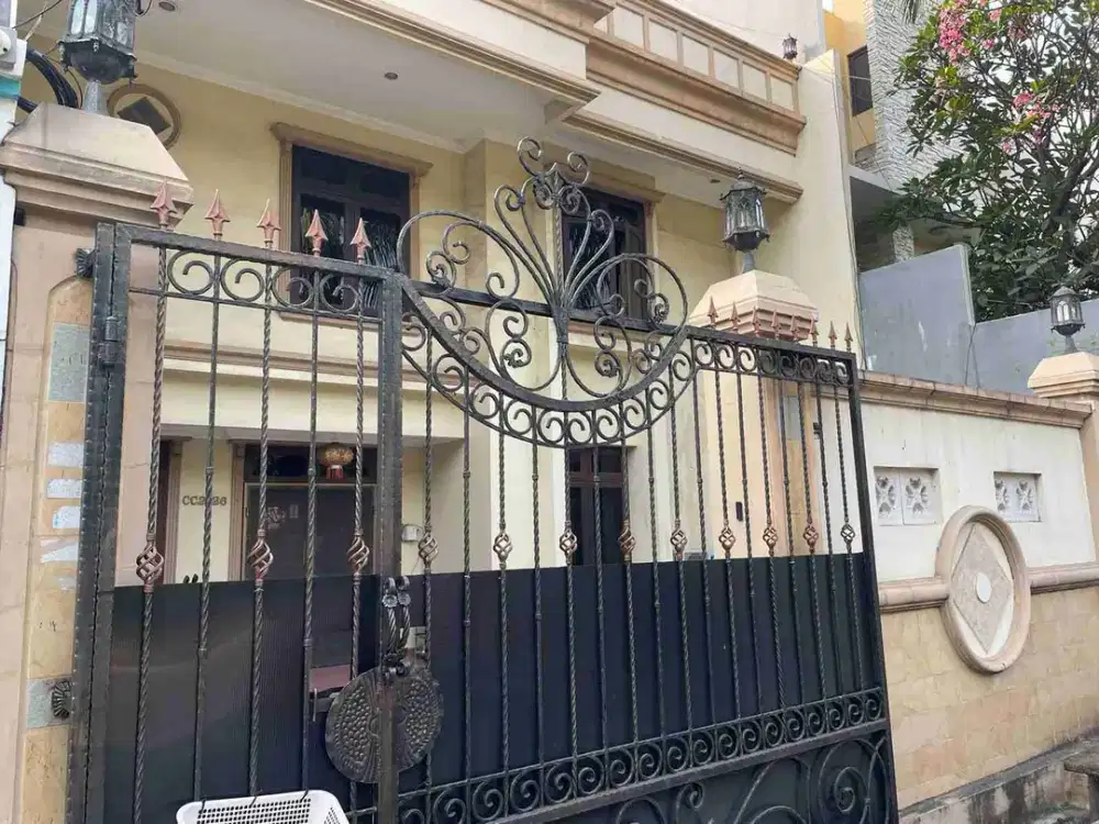 Dijual Rumah ditaman palem lestari jakbar