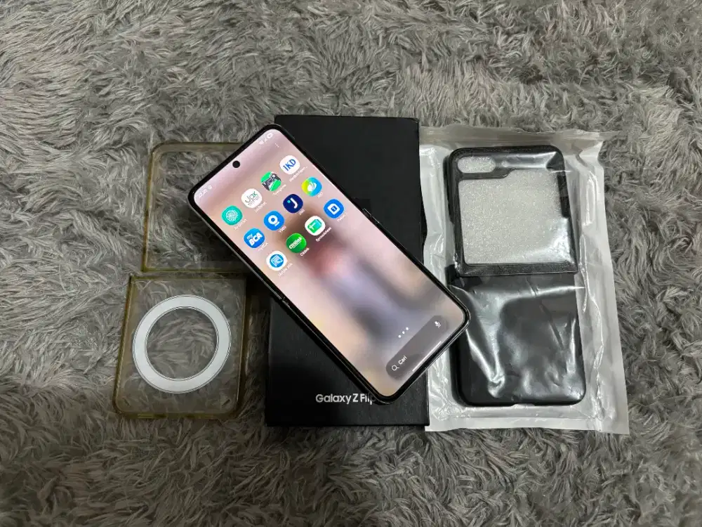 Samsung Galaxy Z Flip 5 8/256Gb SEIN