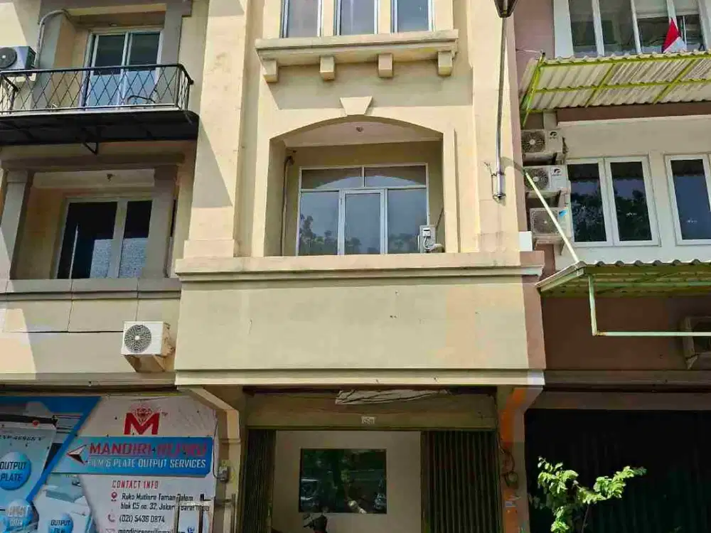 Dijual Ruko 3 lantai di Mutiara Taman Palem