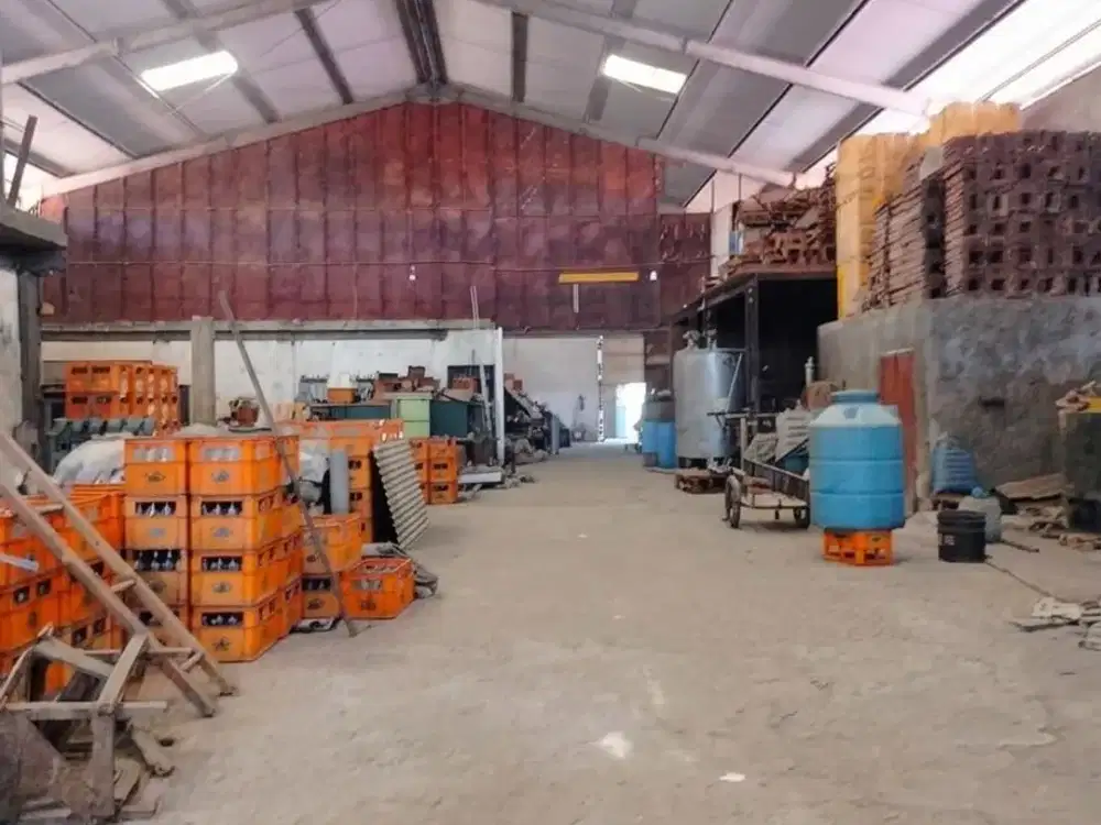 DISEWAKAN GUDANG STRATEGIS DI JALAN UTAMA CILEDUG RAYA – LT 1.000 M² / LB 864 M²