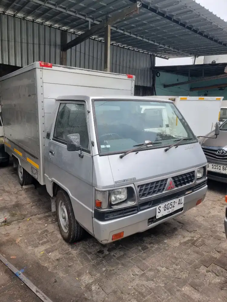 Mitsubishi Colt L300 th 2012