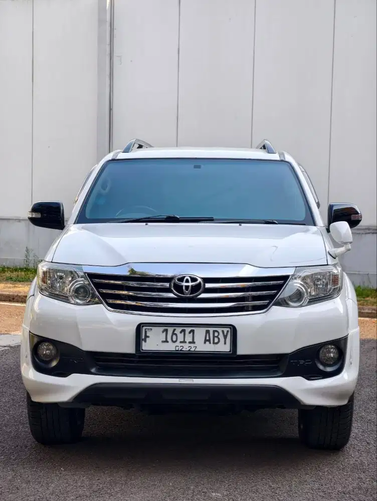 Toyota Fortuner G matic solar 2012 putih