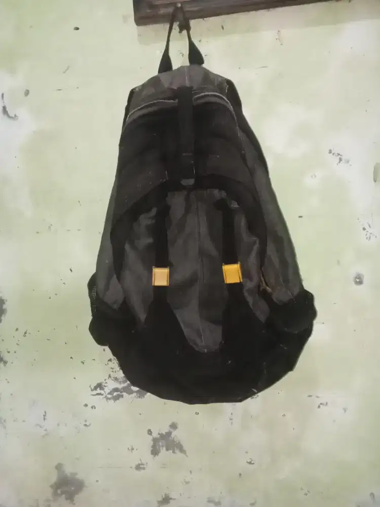 JUAL TAS BEKAS KONDISI MASIH BAGUS NO CACAT