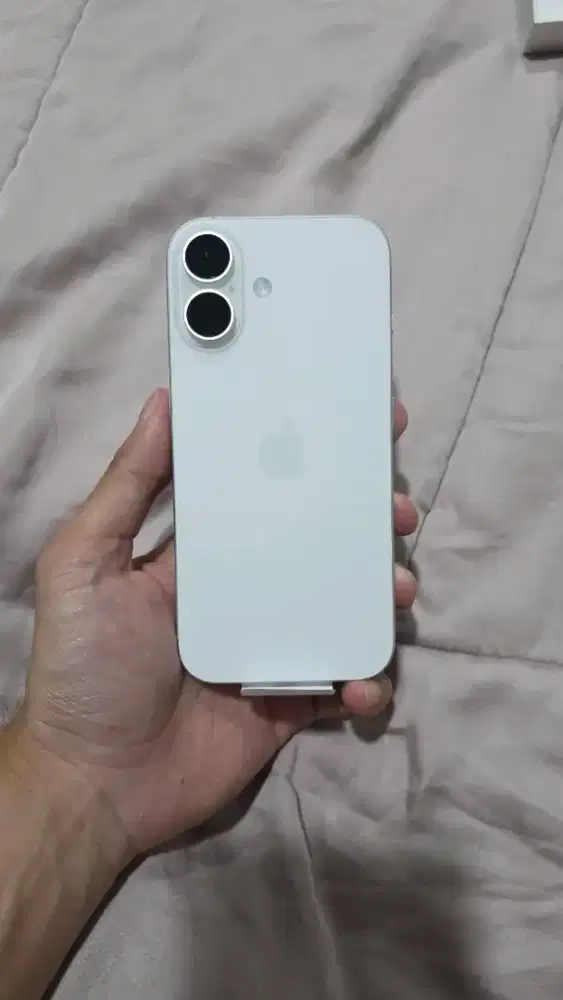 BNIB iPhone 17 256gb Inter UNLOCKED ALL eSIM