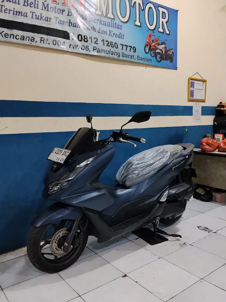 JUAL HONDA PCX 160CC 2024 KM LOW 10RB!!