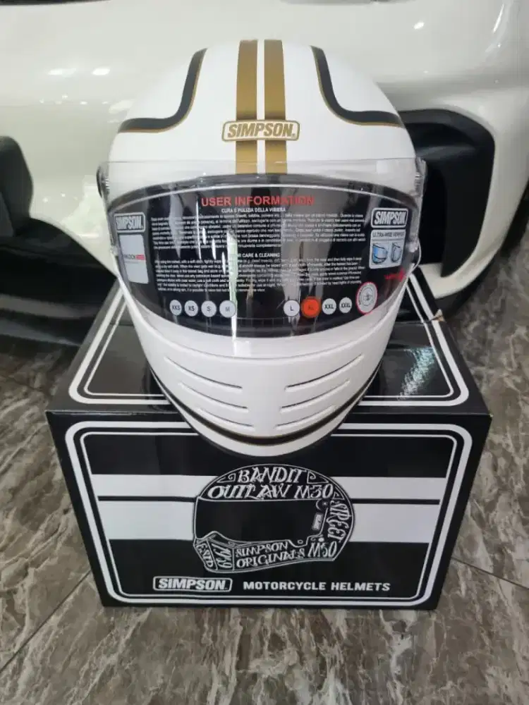 Helm Simpson M62 Baru size L putih mate no arai shoei nolan
