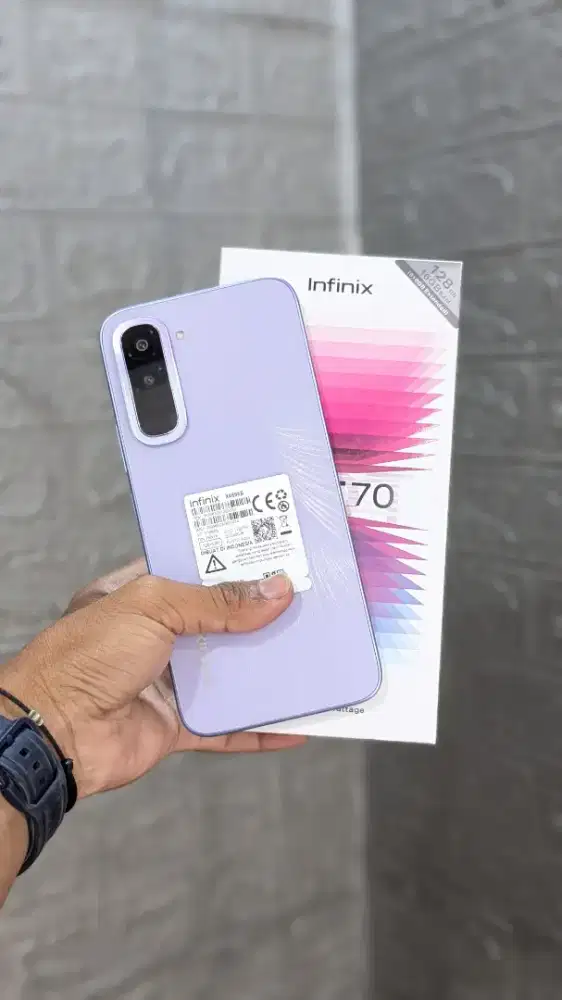 Infinix Hot 70 8/128GB Mulus Fullset