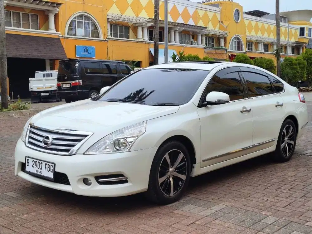 Nissan Teana 2.5 2013 J32 Facelift Automatic Putih Pajak Panjang