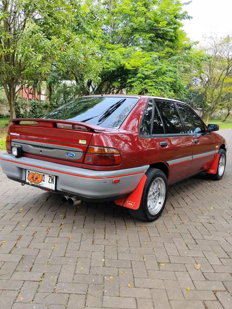 Ford laser 1994 Bensin